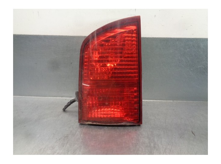 Recambio de piloto trasero izquierdo para ssangyong kyron 200 xdi limited referencia OEM IAM 8360309100 DE PÒRTON 5 PUERTAS