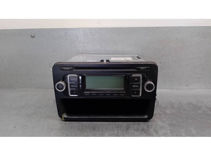 Recambio de sistema audio / radio cd para volkswagen golf v berlina (1k1) 1.9 tdi referencia OEM IAM 1K0035156A 