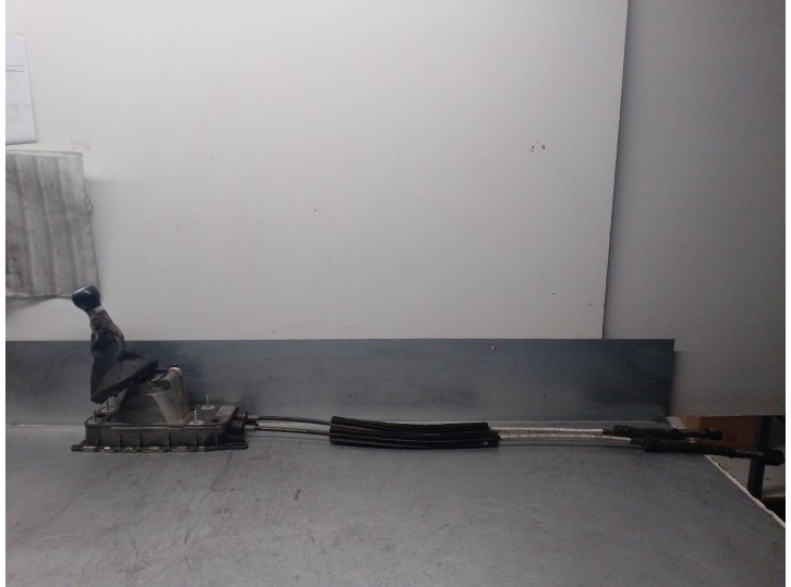 Recambio de palanca cambio para volkswagen golf v berlina (1k1) 1.9 tdi referencia OEM IAM 1K0711061B  