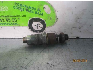 Recambio de inyector para toyota avensis berlina (t 22) 2.0 turbodiesel cat referencia OEM IAM 2367027030 