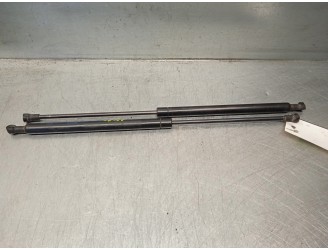 Replacement trunk / tailgate shock absorbers for Fiat Panda (169) 1.2 8V Alessi OEM IAM reference 46827091 DELPHI