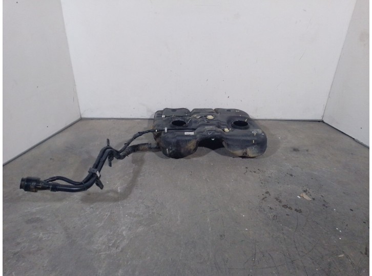 Recambio de deposito combustible para kia sorento ii (xm) 2.2 crdi referencia OEM IAM 311002PXXX 311502P900 INERGY