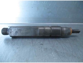 Recambio de inyector para renault megane i classic (la0) 1.9 dti diesel cat referencia OEM IAM 7700112883 0432193611 BOSCH