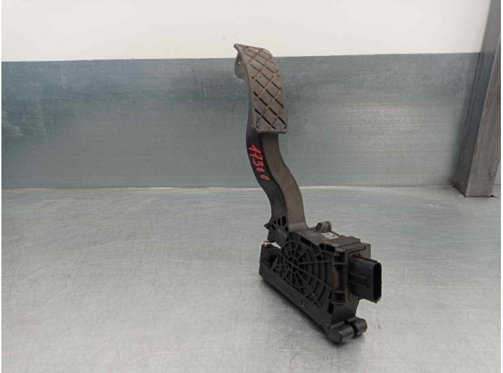Recambio de potenciometro pedal para seat arona 1.0 tsi referencia OEM IAM 2Q1723503  
