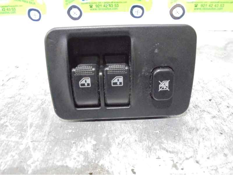 Recambio de mando elevalunas delantero izquierdo para hyundai atos (em) 1.1 gls referencia OEM IAM 93570-05000  