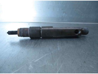 Recambio de inyector para renault megane i classic (la0) 1.9 dti diesel cat referencia OEM IAM 7700112883 0432193611 BOSCH