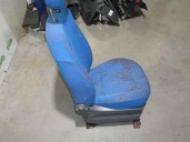 Recambio de asiento delantero derecho para opel agila básico referencia OEM IAM TELA AZUL Y ROJA 5 PUERTAS