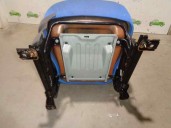 Recambio de asiento delantero derecho para opel agila básico referencia OEM IAM TELA AZUL Y ROJA 5 PUERTAS