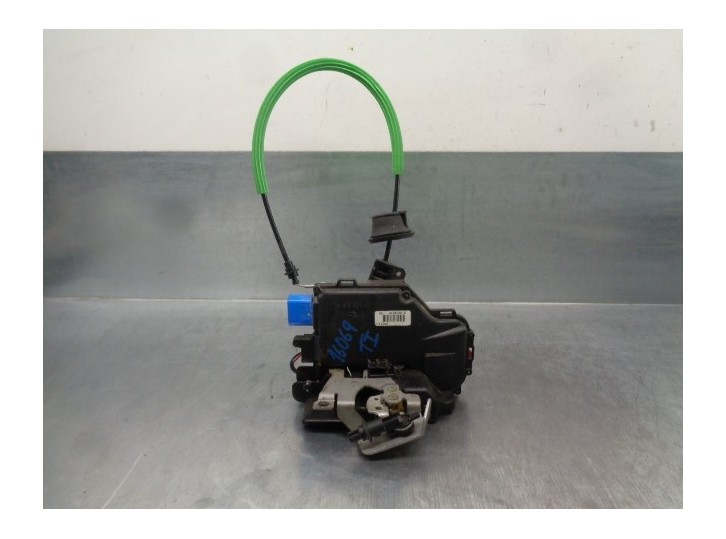 Recambio de cerradura puerta trasera izquierda para audi a8 (4e2) 3.0 tdi quattro referencia OEM IAM 4E0839015 7 PINES 4 PUERTAS