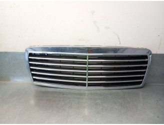 Recambio de rejilla delantera para mercedes-benz clase e (w210) e 280 (210.063) referencia OEM IAM A2108880123 A2108880123 