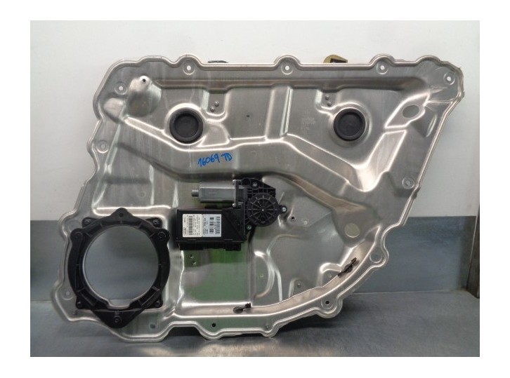 Recambio de elevalunas trasero derecho para audi a8 (4e2) 3.0 tdi quattro referencia OEM IAM 4E0959802C 38 PINES 4 PUERTAS