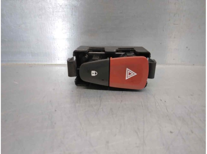 Recambio de warning para renault scenic iii 1.4 tce referencia OEM IAM 8200214896A  