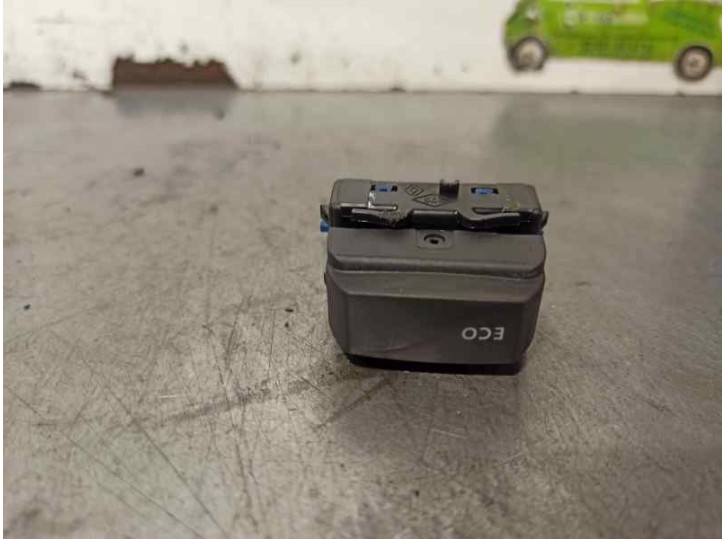 Recambio de botones salpicadero para dacia lodgy 1.6 cat referencia OEM IAM 251B4175R  