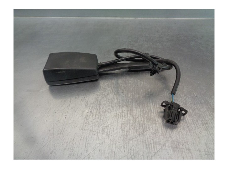 Recambio de enganche cinturon para audi a8 (4e2) 3.0 tdi quattro referencia OEM IAM 4E0857756 2 PIN DEL DER ,