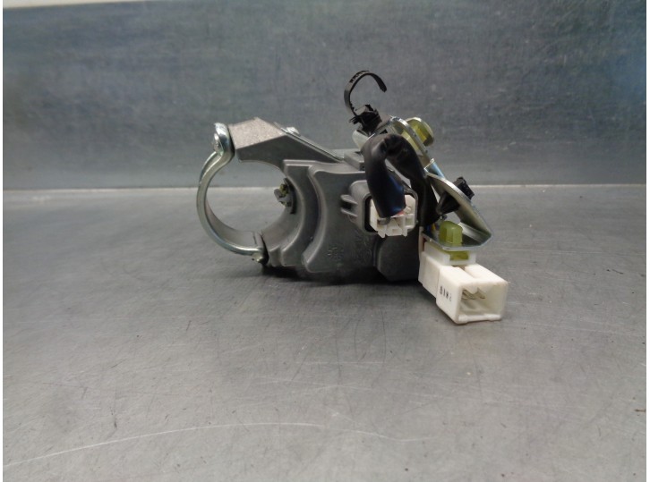 Recambio de antirrobo para hyundai i40 cw 1.7 crdi cat referencia OEM IAM 819003Z000 