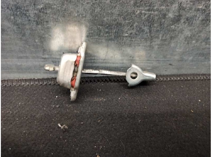 Recambio de retenedor puerta para citroën c1 1.0 cat (384f) referencia OEM IAM 