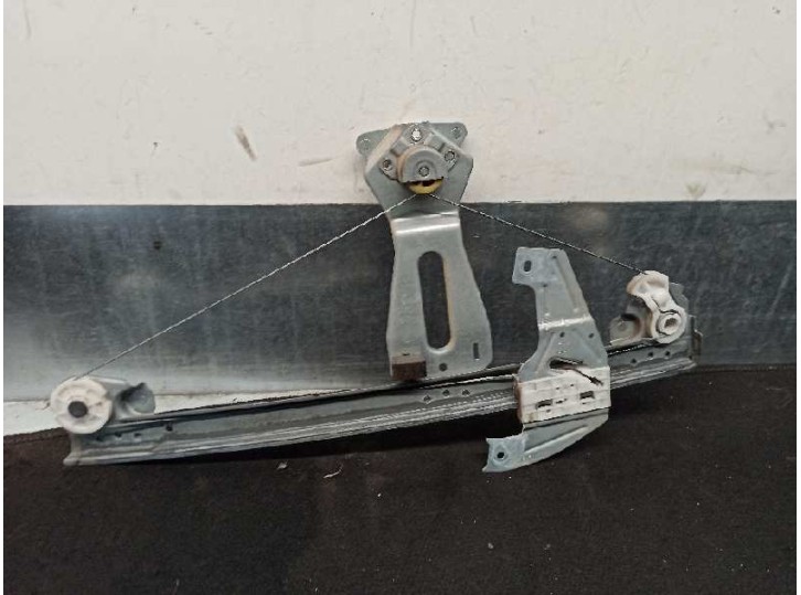 Recambio de mando elevalunas delantero derecho para citroën c1 1.0 cat (384f) referencia OEM IAM 9222V6 MANUAL 