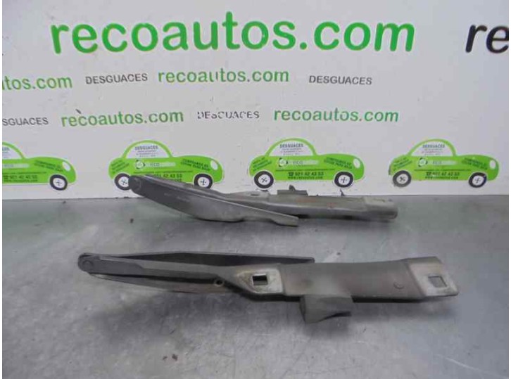 Replacement hood hinge for Jeep Grand Cherokee (WJ/WG) 2.7 CRD CAT OEM IAM reference 55256197B 