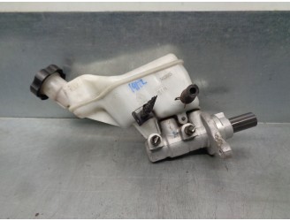 Recambio de bomba freno para hyundai i40 cw 1.7 crdi cat referencia OEM IAM 585103Z000  