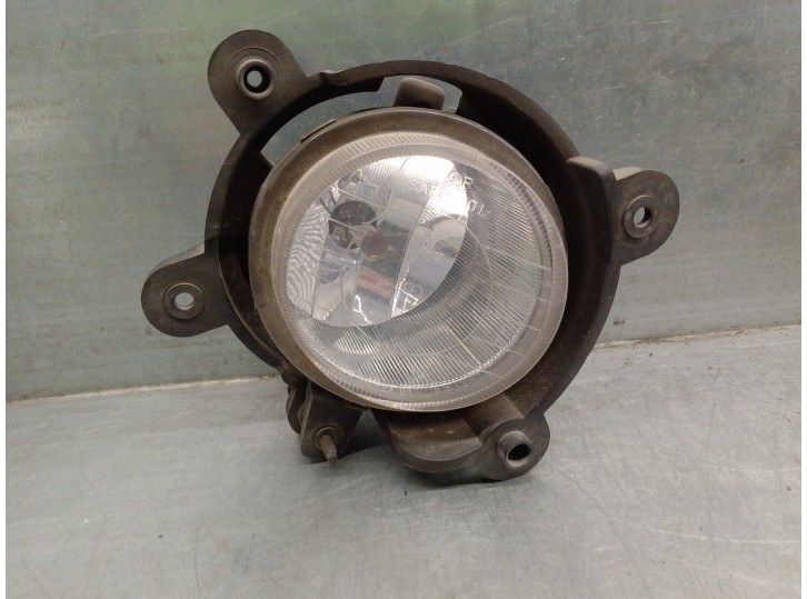 Recambio de faro antiniebla derecho para kia sorento 2.5 crdi referencia OEM IAM 922023E011 