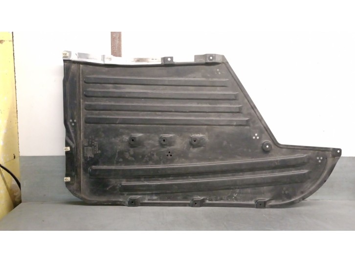 Recambio de cubrecarter para bmw 4 gran coupe (g26) 430 i referencia OEM IAM 51757340860 51757340860 CESTA 36-B