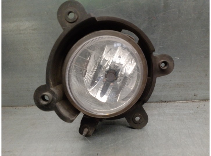 Recambio de faro antiniebla izquierdo para kia sorento 2.5 crdi referencia OEM IAM 922013E011 