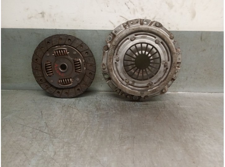 Recambio de kit embrague para ford fiesta iv (ja_, jb_) 1.25 i 16v referencia OEM IAM 3082000299 1041766 SACHS