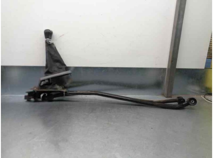 Recambio de palanca cambio para fiat brava (182) 1.9 turbodiesel referencia OEM IAM 46475375  