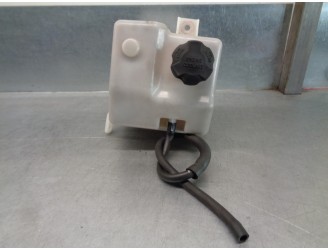 Recambio de deposito expansion para hyundai i40 cw 1.7 crdi cat referencia OEM IAM 254303Z100  