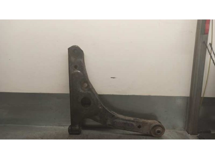Replacement front right lower suspension arm for Ford Transit mod.2000 open body 2.4 TDE OEM IAM reference YC153