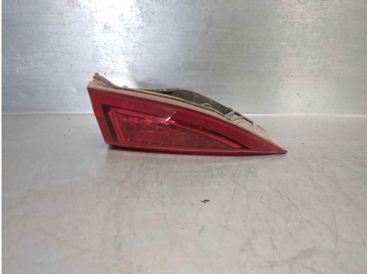 Recambio de piloto trasero izquierdo para fiat tipo ii (357) fam easy referencia OEM IAM 51984457 DE PORTON 4 PUERTAS
