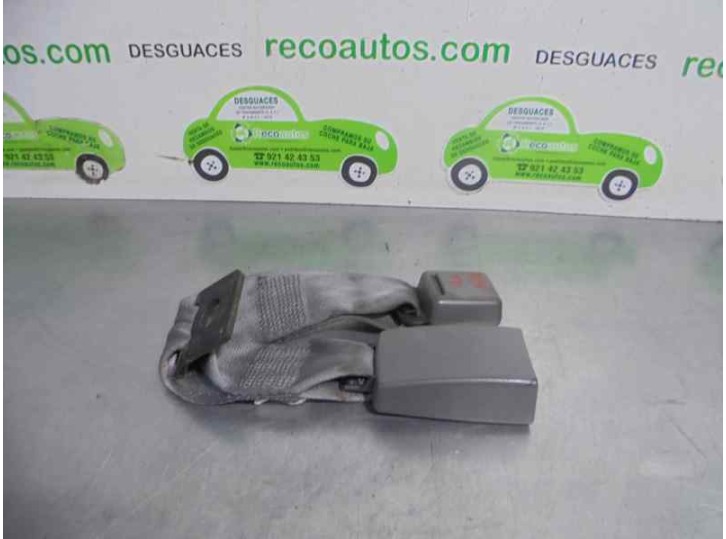 Recambio de enganche cinturon para dodge caliber 1.8 16v cat referencia OEM IAM 0ZV931DAAB  5 PUERTAS