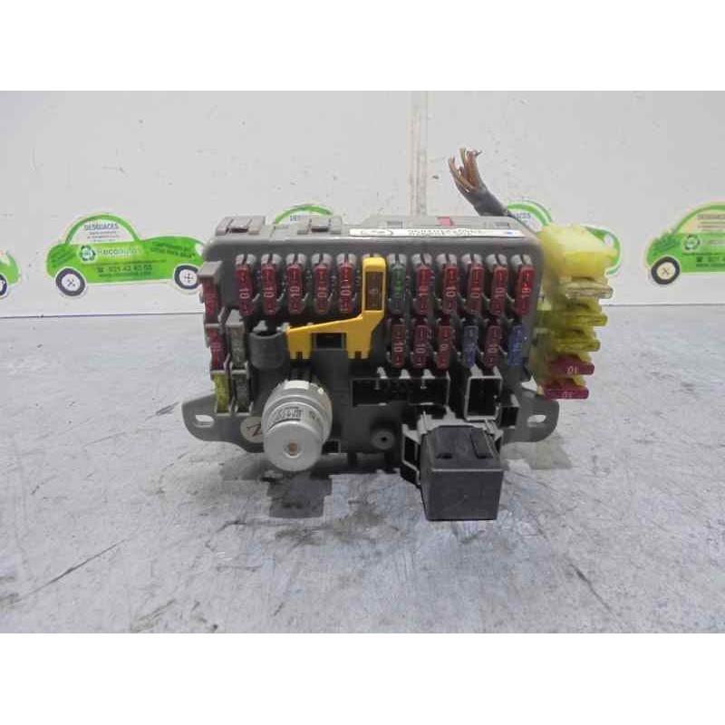 Recambio de caja reles / fusibles para mg serie 200 (rf) 2.0 turbodiesel referencia OEM IAM YWC104500 52010268D LUCAS