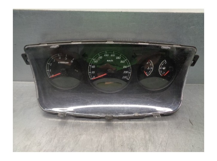 Recambio de cuadro instrumentos para ssangyong kyron 200 xdi limited referencia OEM IAM 8021009040 