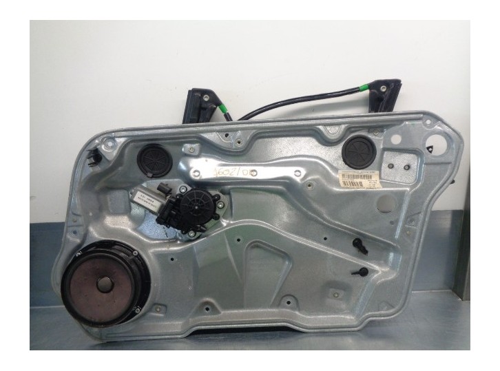 Replacement front right window regulator for Volkswagen Golf IV sedan (1J1) basic OEM IAM reference 1J4837730N 2 PINS 5 DO