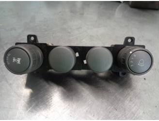 Recambio de mandos salpicadero para ssangyong kyron 200 xdi limited referencia OEM IAM 8530109520 