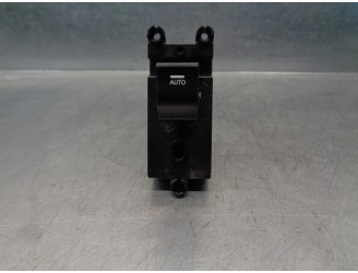 MANDO ELEVALUNAS TRASERO IZQUIERDO 935803Z0004X 