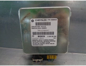 Recambio de centralita airbag para chrysler voyager (es) 2.5 td referencia OEM IAM 4688025  BOSCH
