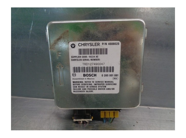 Replacement airbag control unit for Chrysler Voyager (ES) 2.5 TD OEM IAM reference 4688025 BOSCH