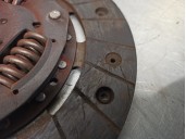 Replacement clutch kit for Lancia Dedra Saloon 1.9 Turbodiesel OEM IAM reference 5890853 322015010 LUK
