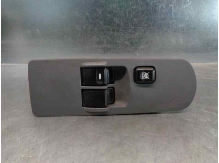 Replacement front left window regulator switch for Mitsubishi Colt Saloon 5 (Z30A) 1.1 cat OEM IAM reference MR587477 