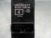 Replacement front left window regulator switch for Mitsubishi Colt Saloon 5 (Z30A) 1.1 CAT OEM IAM reference MR587477 