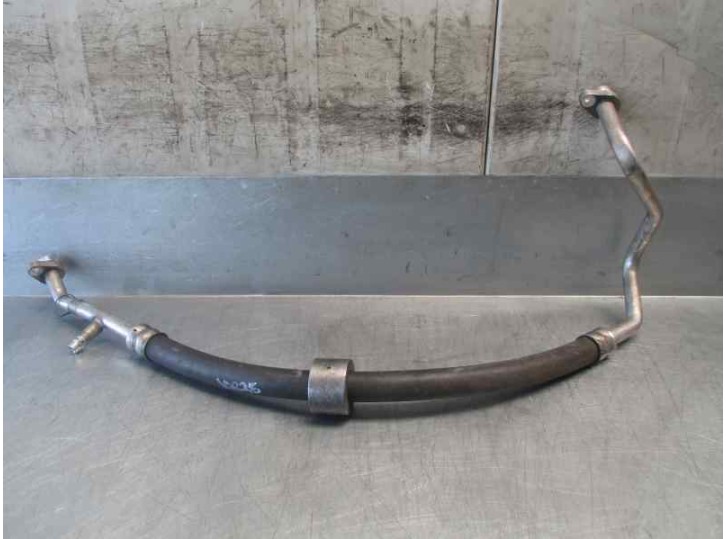 Replacement air conditioning pipes for Dacia Lodgy 1.6 CAT OEM IAM reference 924544779R 