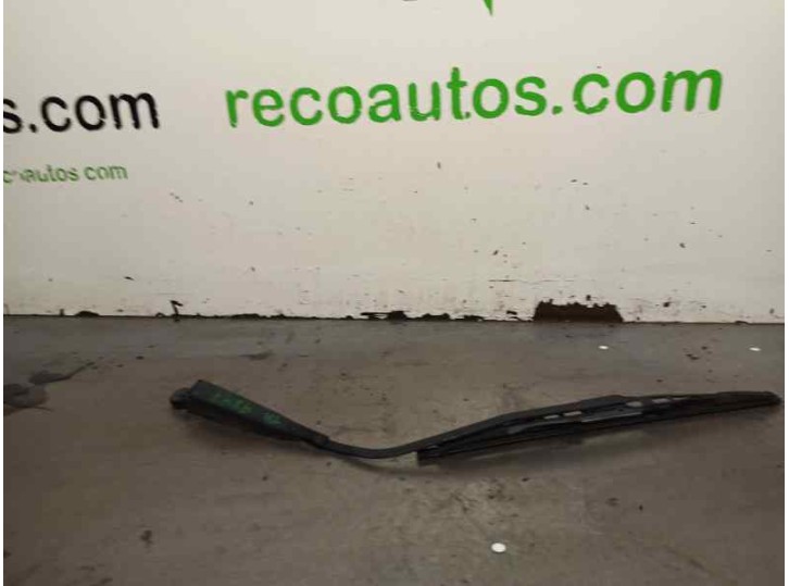 Recambio de brazo limpia trasero para opel agila básico referencia OEM IAM 3882083E00 
