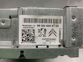 Replacement audio system / CD radio for Peugeot Partner Kombi Outdoor OEM IAM reference 98032839XT 