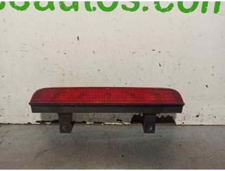 Recambio de luz central de freno para opel agila básico referencia OEM IAM 03318040 OLSA