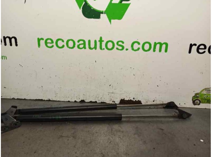 Replacement boot / tailgate gas struts for Opel Agila basic OEM IAM reference SHOWA