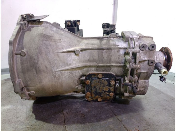 Recambio de caja cambios para nissan atleon nissan atleon referencia OEM IAM 321019X50A  321319X50A