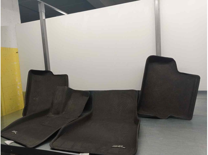 Recambio de juego tapizados / cartoneras para bmw serie 5 berlina (g30) 2.0 16v turbodiesel referencia OEM IAM L1BM08401509 