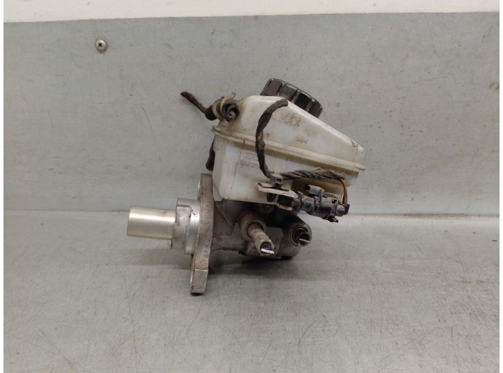 Recambio de bomba freno para opel astra h caravan 1.6 16v cat referencia OEM IAM 32067271  TRW